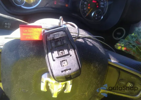 2021 Ram 1500 Tradesman 4X4 5'7 Box from USA, damaged, VIN 1C6SRFGT2MN644293